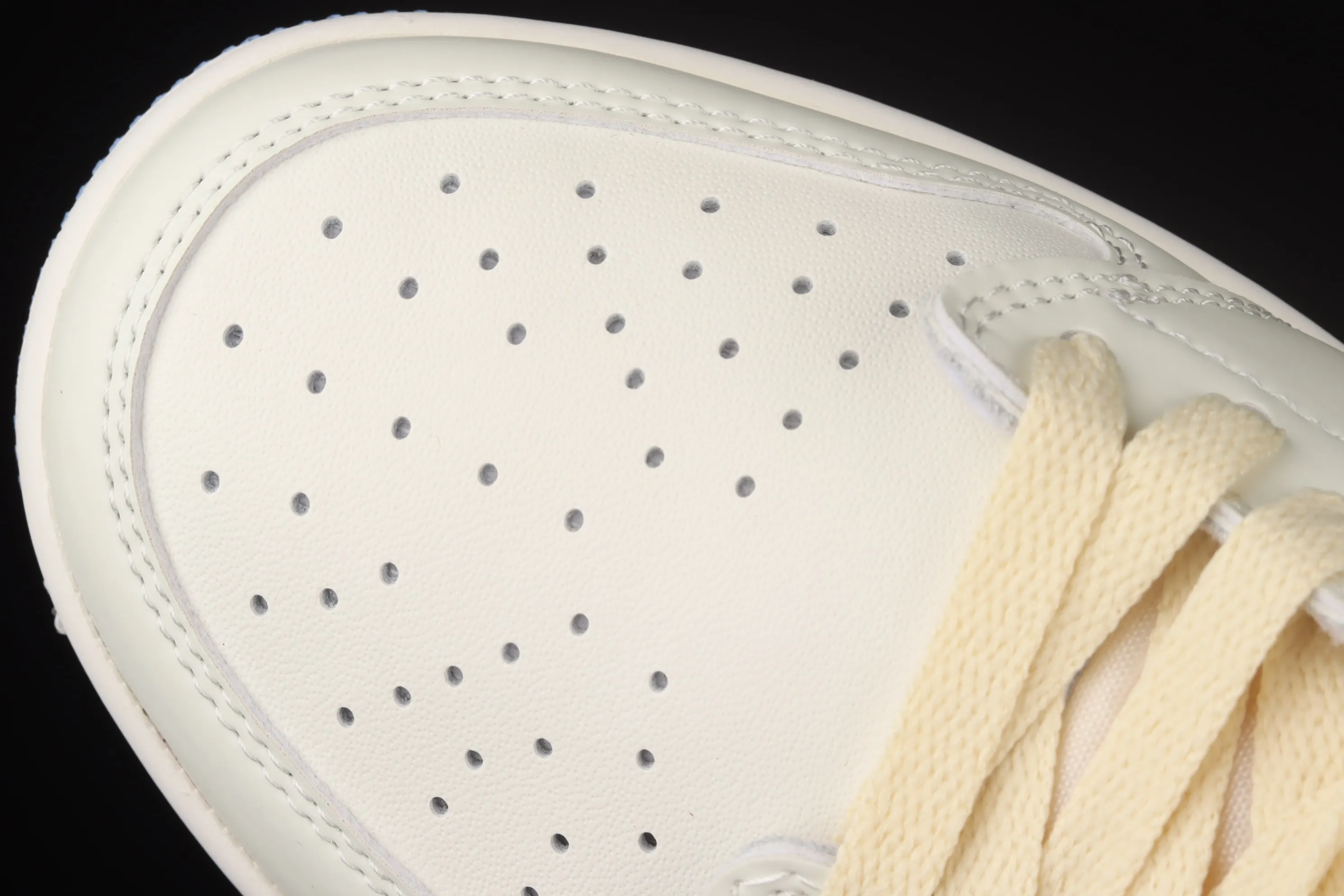 All categories Air Jordan Jordan series basketball shoes Air Jordan 1 Low cost-effective version Travis Scott x Air Jordan 1 Low AJ1 Joe 1 beige lightning undercut low top DM7866-148